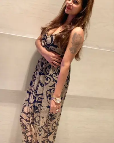 Bari Sadri Escort